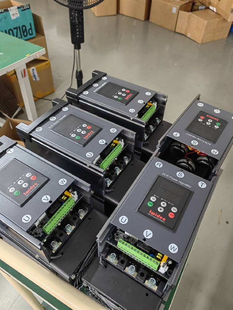 电力调整器会产生谐波吗？