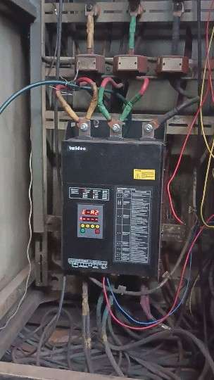 当电力调整器的调节精度不满足要求时，会对负载产生哪些不良影响？